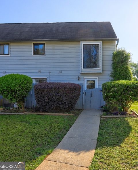 Photo of 288 Country Club Drive, Jonesboro, GA 30238 (MLS # 10650765)