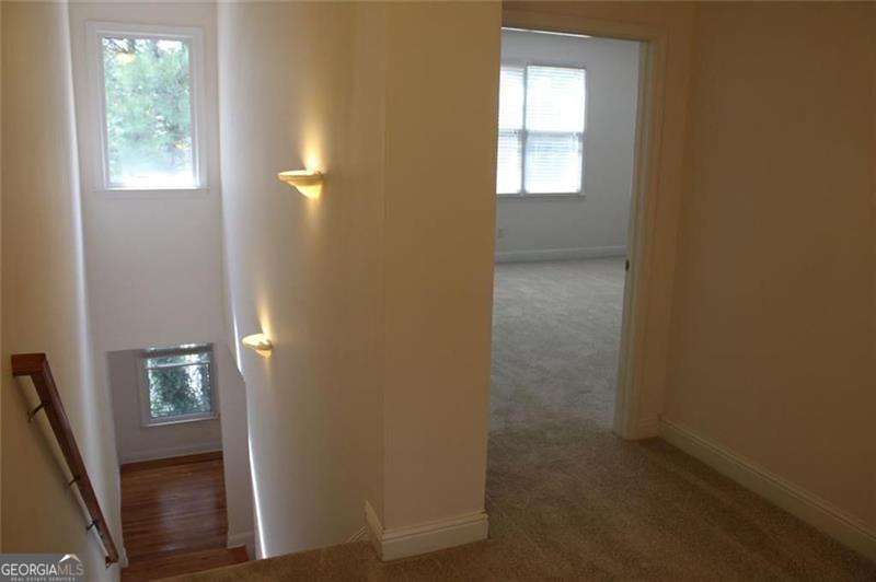 Smyrna, Georgia 30082, United States, 3 Bedrooms Bedrooms, ,4 BathroomsBathrooms,Residential,Active,241208