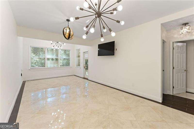 Smyrna, Georgia 30082, United States, 3 Bedrooms Bedrooms, ,4 BathroomsBathrooms,Residential,Active,241208