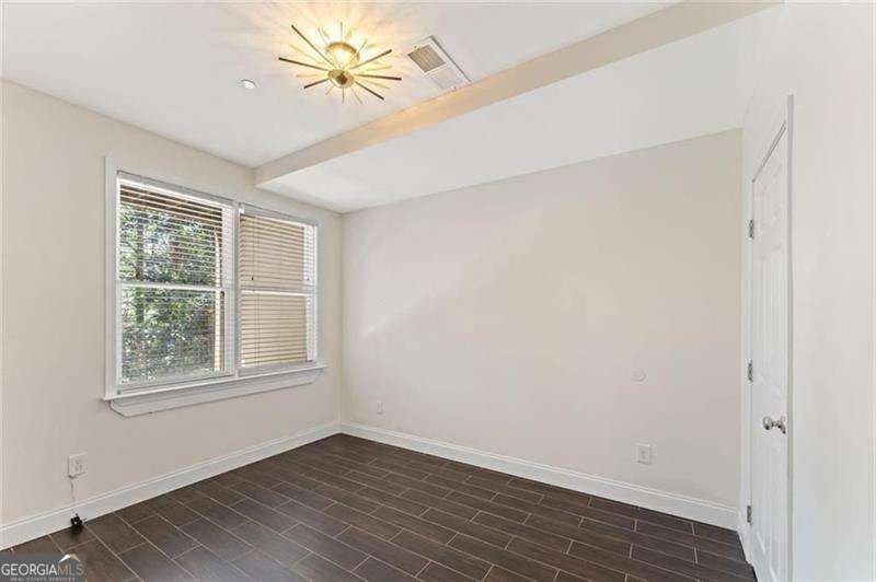 Smyrna, Georgia 30082, United States, 3 Bedrooms Bedrooms, ,4 BathroomsBathrooms,Residential,Active,241208