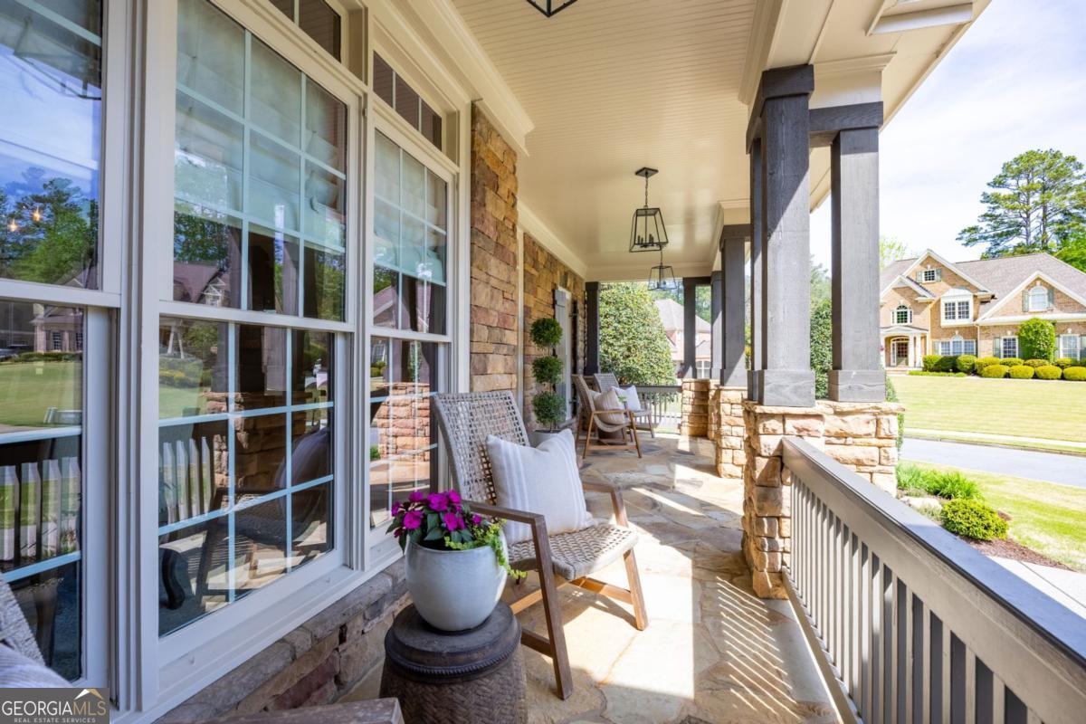 2327 Starr Lake DR NW