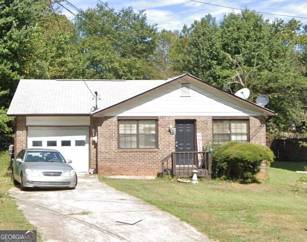 Photo of 2051 Kimber Trail, Stone Mountain, GA 30088 (MLS # 10716833)