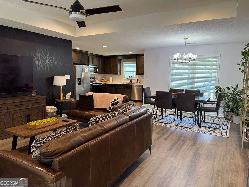 4642 Quarterman Estates DR