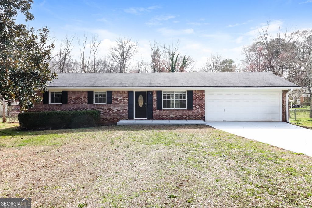 Photo of 2851 Britt Drive, Douglasville, GA 30135 (MLS # 10707358)