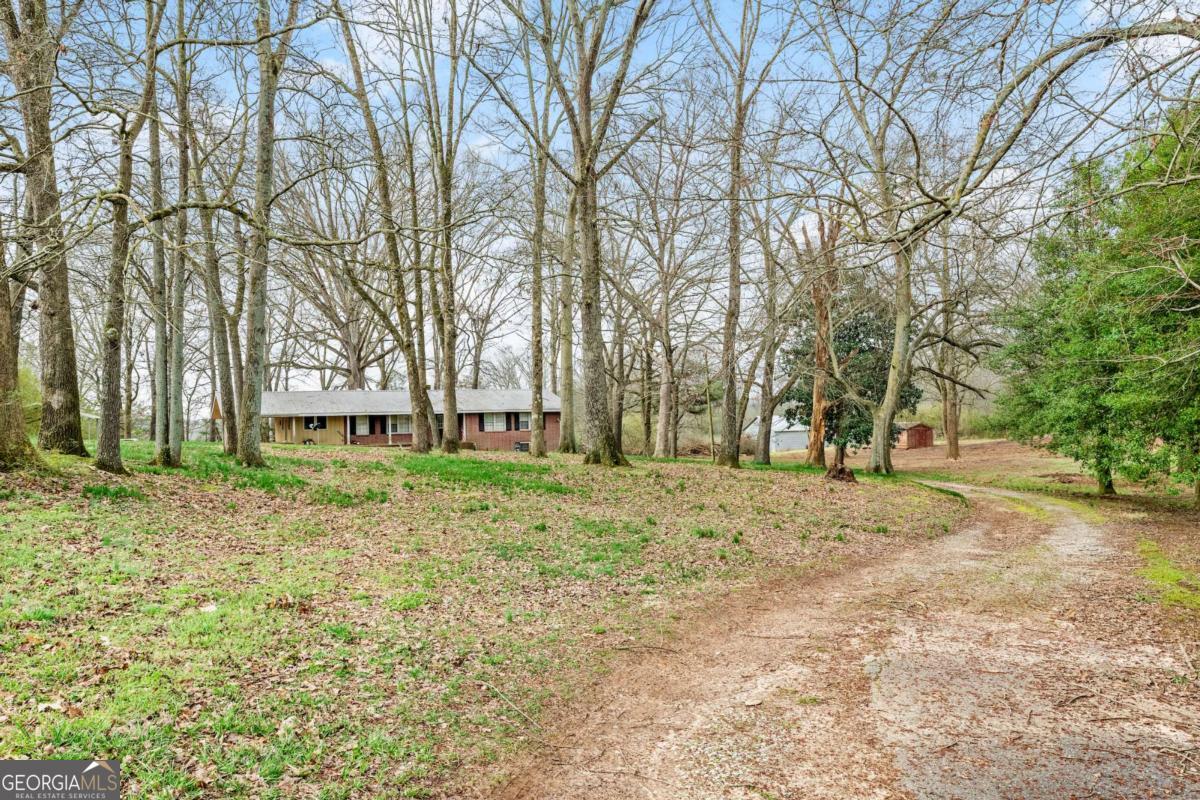 6485 Maysville RD