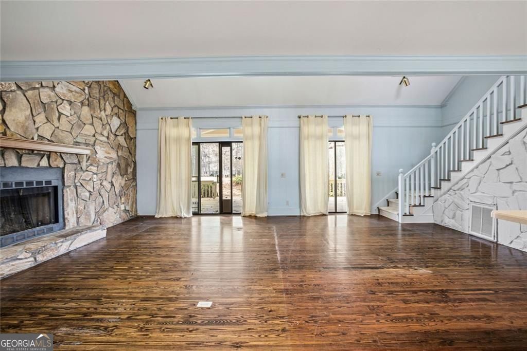 1200 Golf View LN