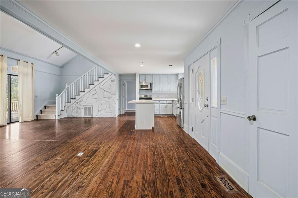 1200 Golf View LN