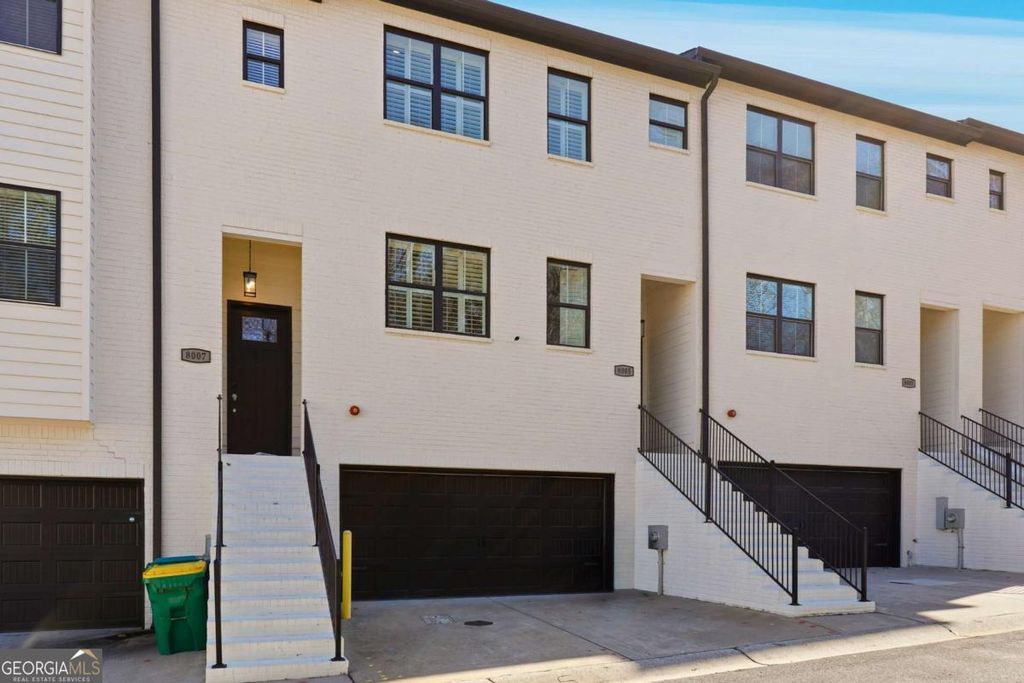 Photo of 8005 Linfield Way, Atlanta, GA 30350 (MLS # 10680080)