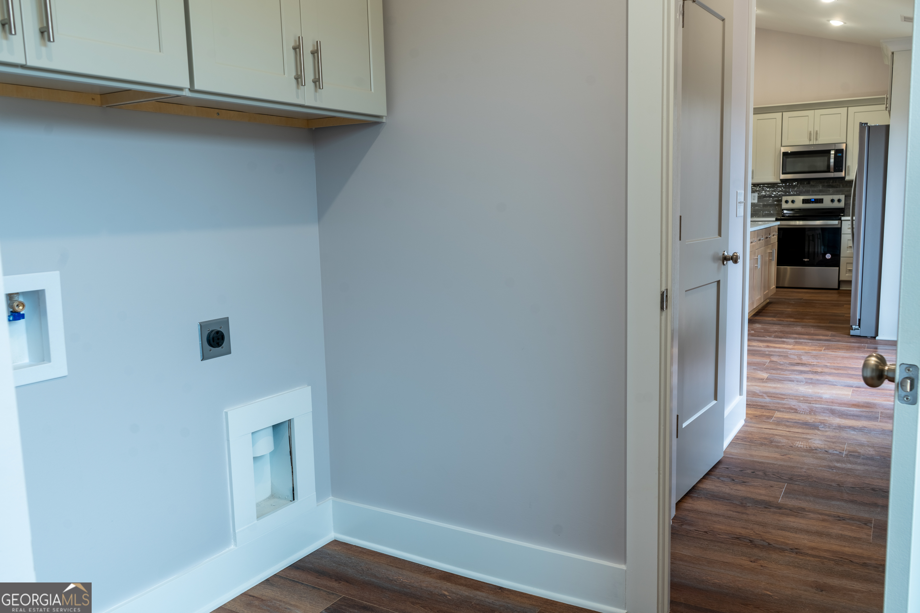 Cleveland, Georgia 30528, United States, 3 Bedrooms Bedrooms, ,2 BathroomsBathrooms,Residential,Active,6478