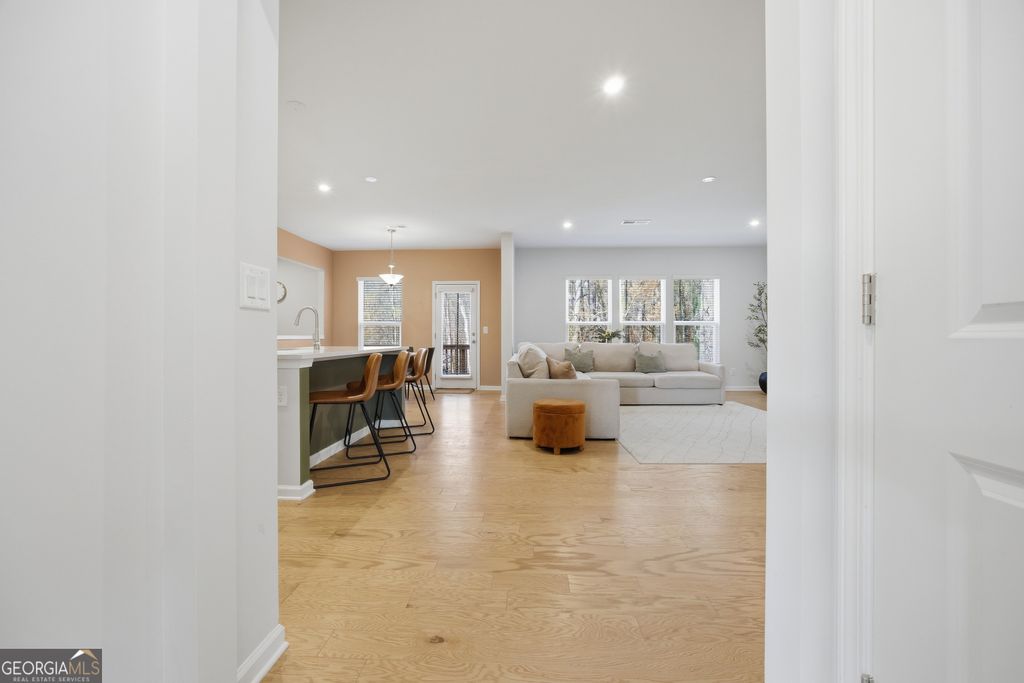 Photo of 361 Riverclub Rd, Acworth, GA 30101 (MLS # 10709324)