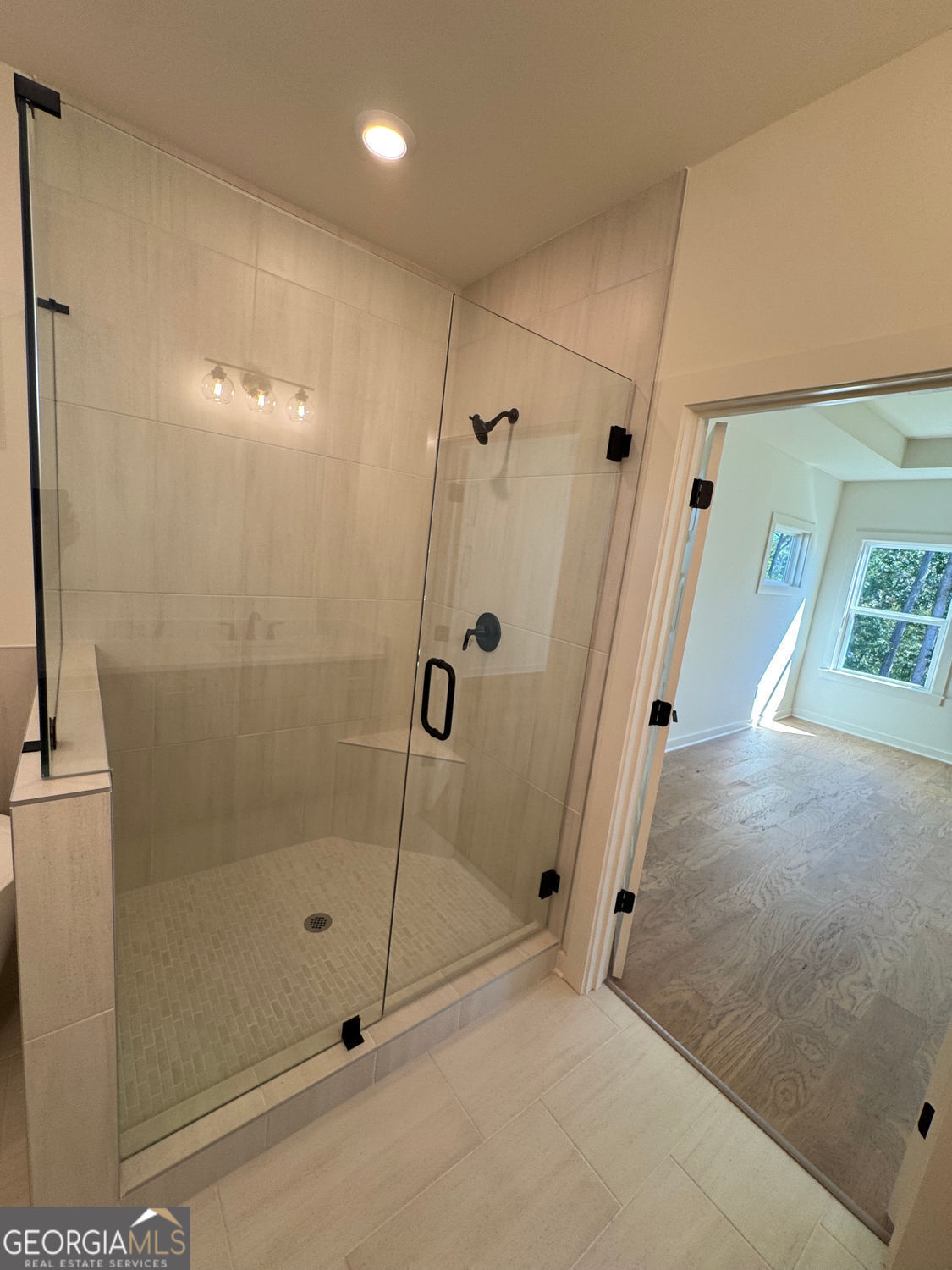 Gainesville, Georgia 30506, United States, 5 Bedrooms Bedrooms, ,5 BathroomsBathrooms,Residential,Active,219955