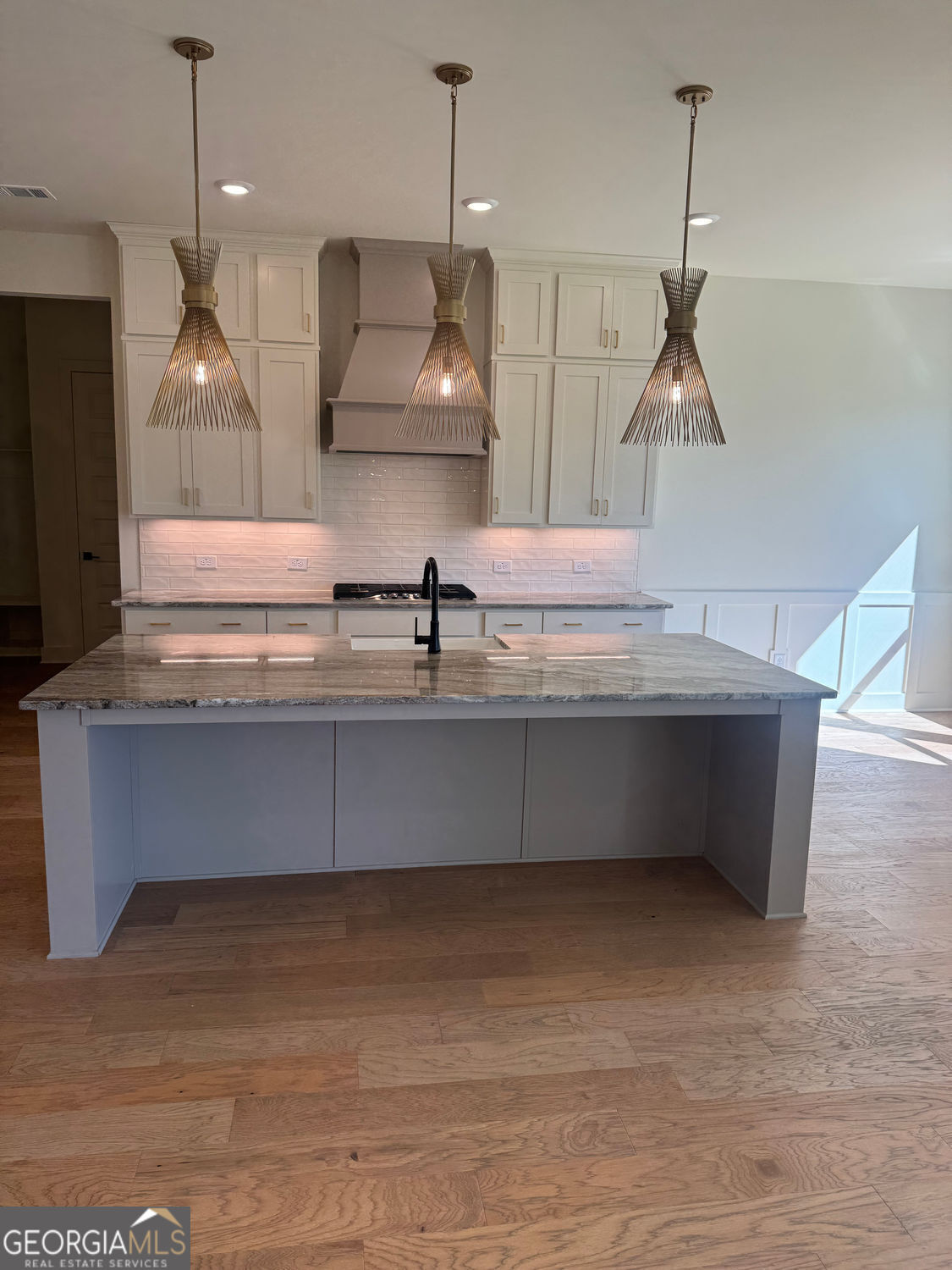 Gainesville, Georgia 30506, United States, 5 Bedrooms Bedrooms, ,5 BathroomsBathrooms,Residential,Active,219955