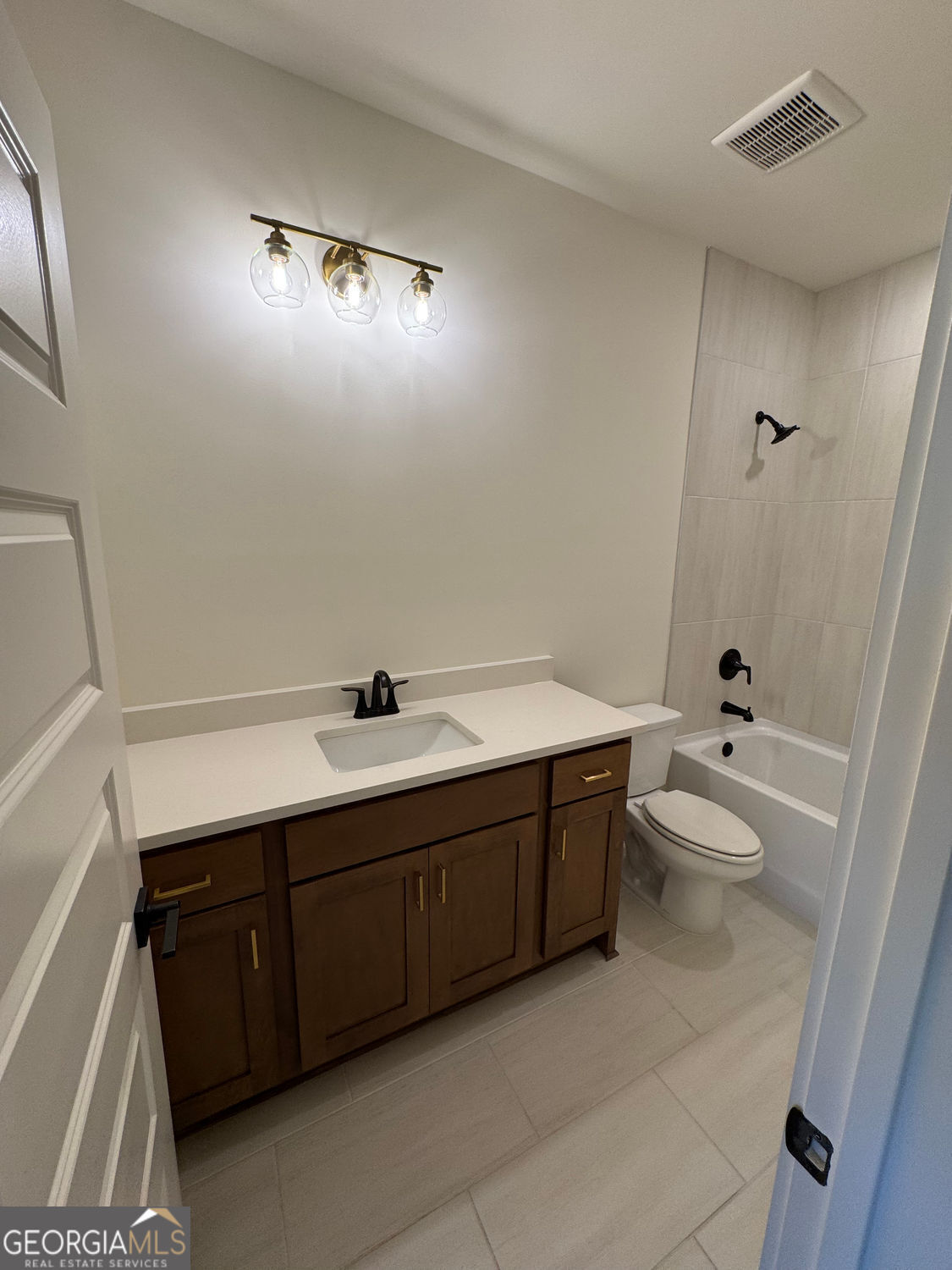 Gainesville, Georgia 30506, United States, 5 Bedrooms Bedrooms, ,5 BathroomsBathrooms,Residential,Active,219955