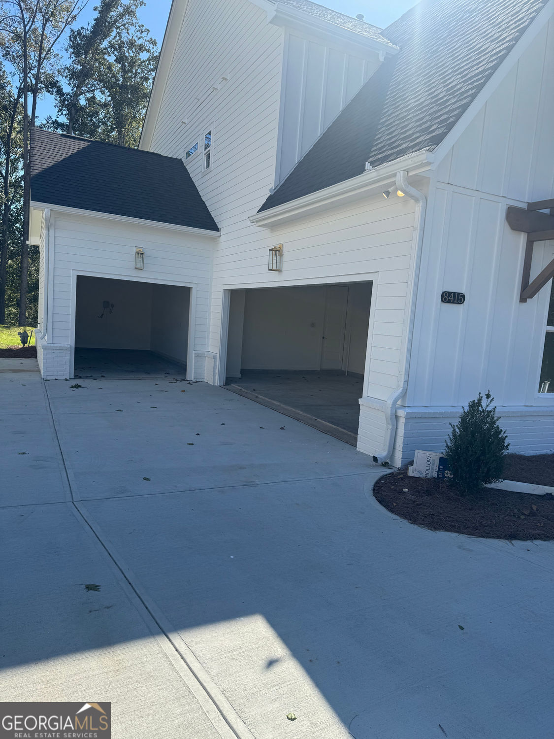 Gainesville, Georgia 30506, United States, 5 Bedrooms Bedrooms, ,5 BathroomsBathrooms,Residential,Active,219955