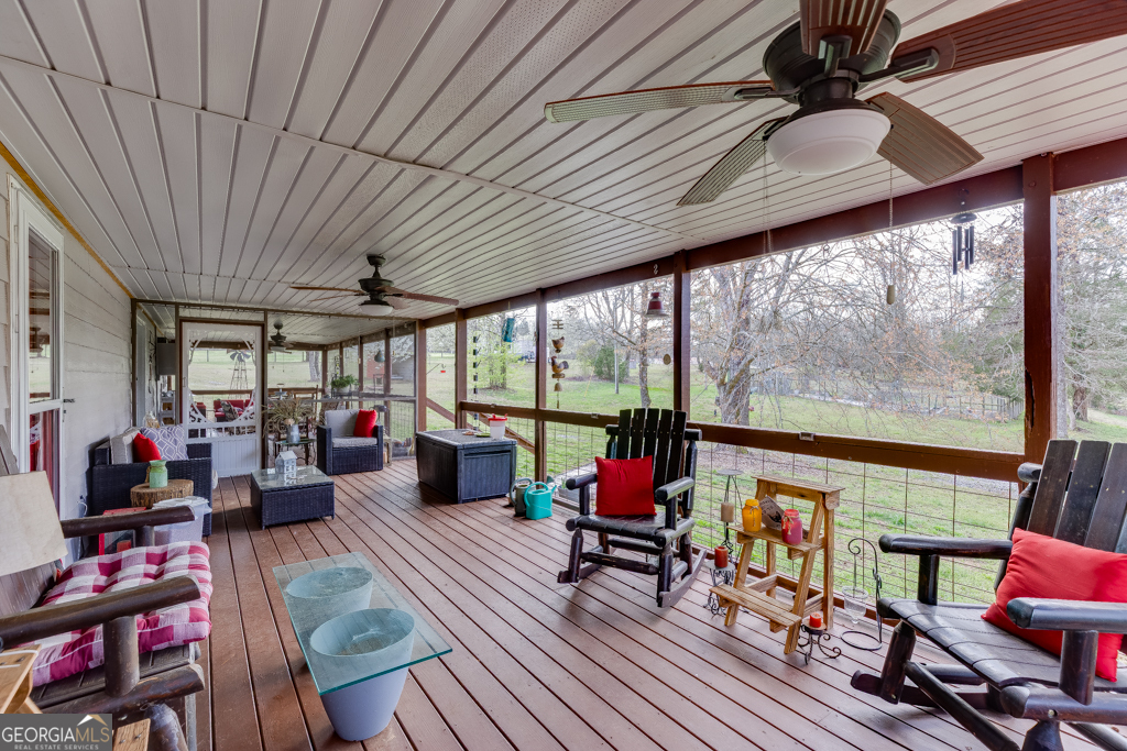 722 Charlie Morris RD