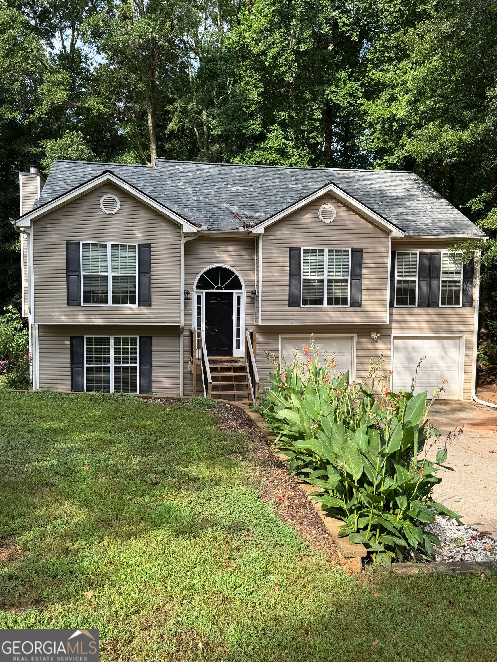 2023 Emerald Pointe Drive