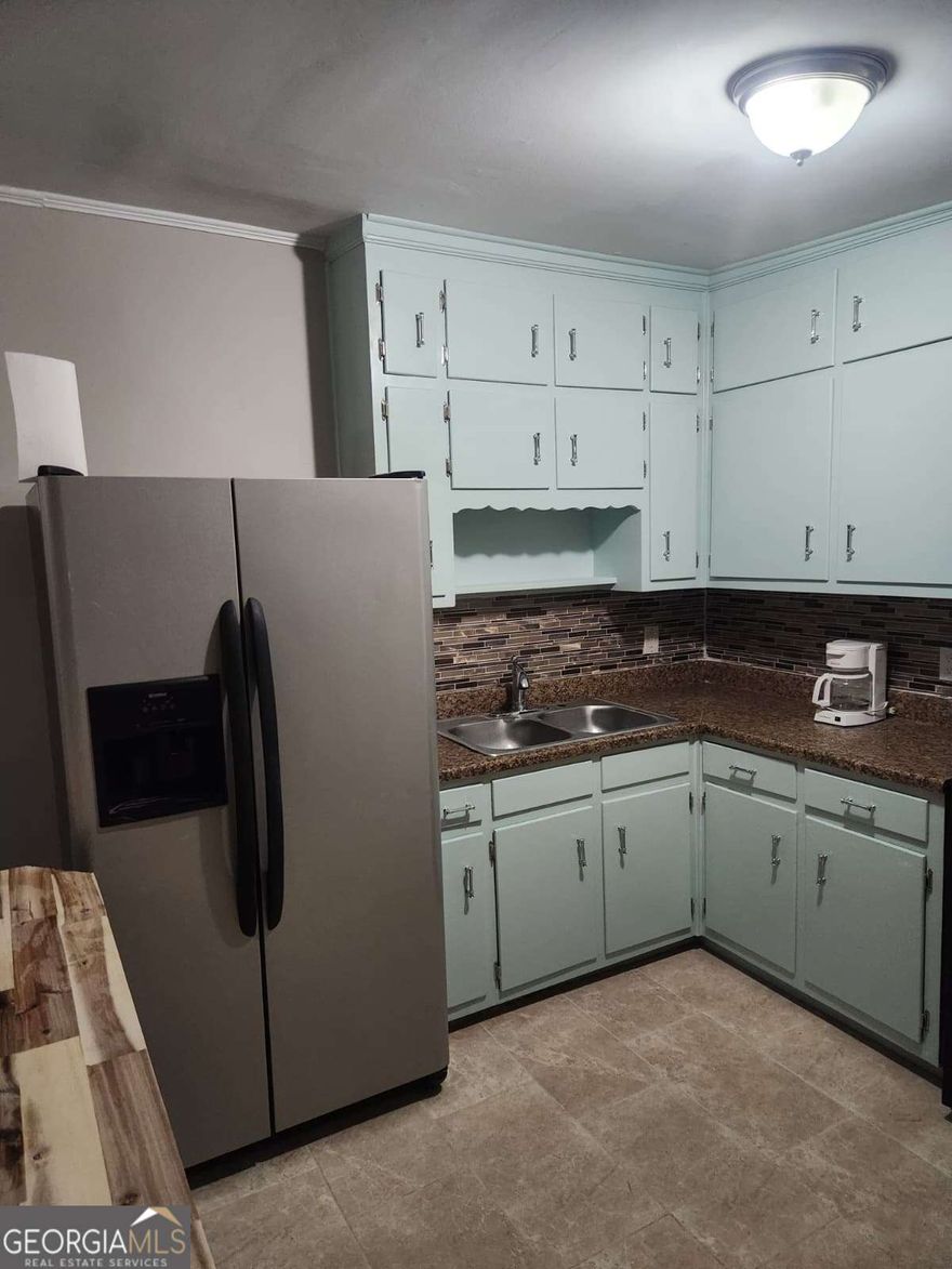 Fantastic Investment Opportunity!  This property is perfect for investors looking to add a strong, income-producing asset to their portfolio. Tenants are already in place, providing immediate, steady rental income with no vacancy downtime. The home offers solid potential and the flexibility to update or enhance as desired.