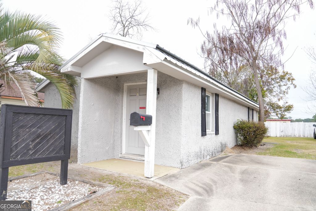 Photo of 725 Knight Avenue, Waycross, GA 31501 (MLS # 10667485)