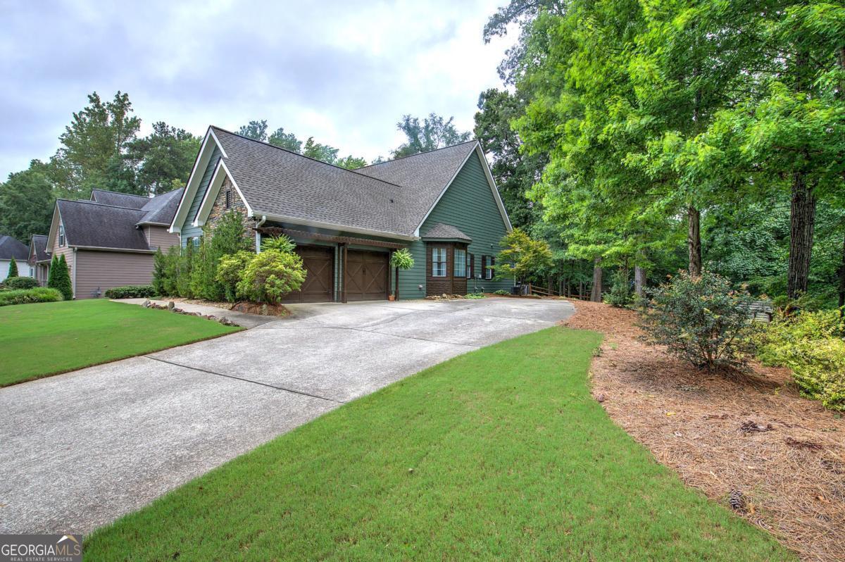 346 Thorn Creek WAY
