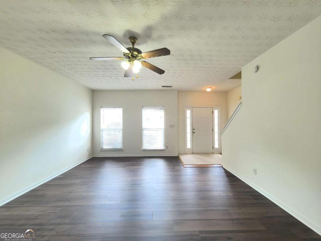 Photo of 619 Kenridge Way, Suwanee, GA 30024 (MLS # 10696391)