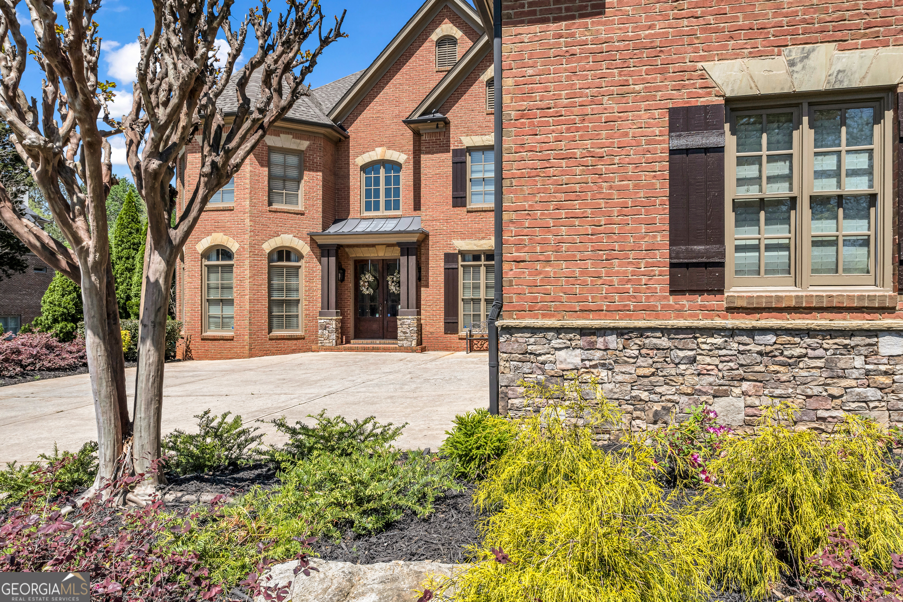 560 Arcaro DR