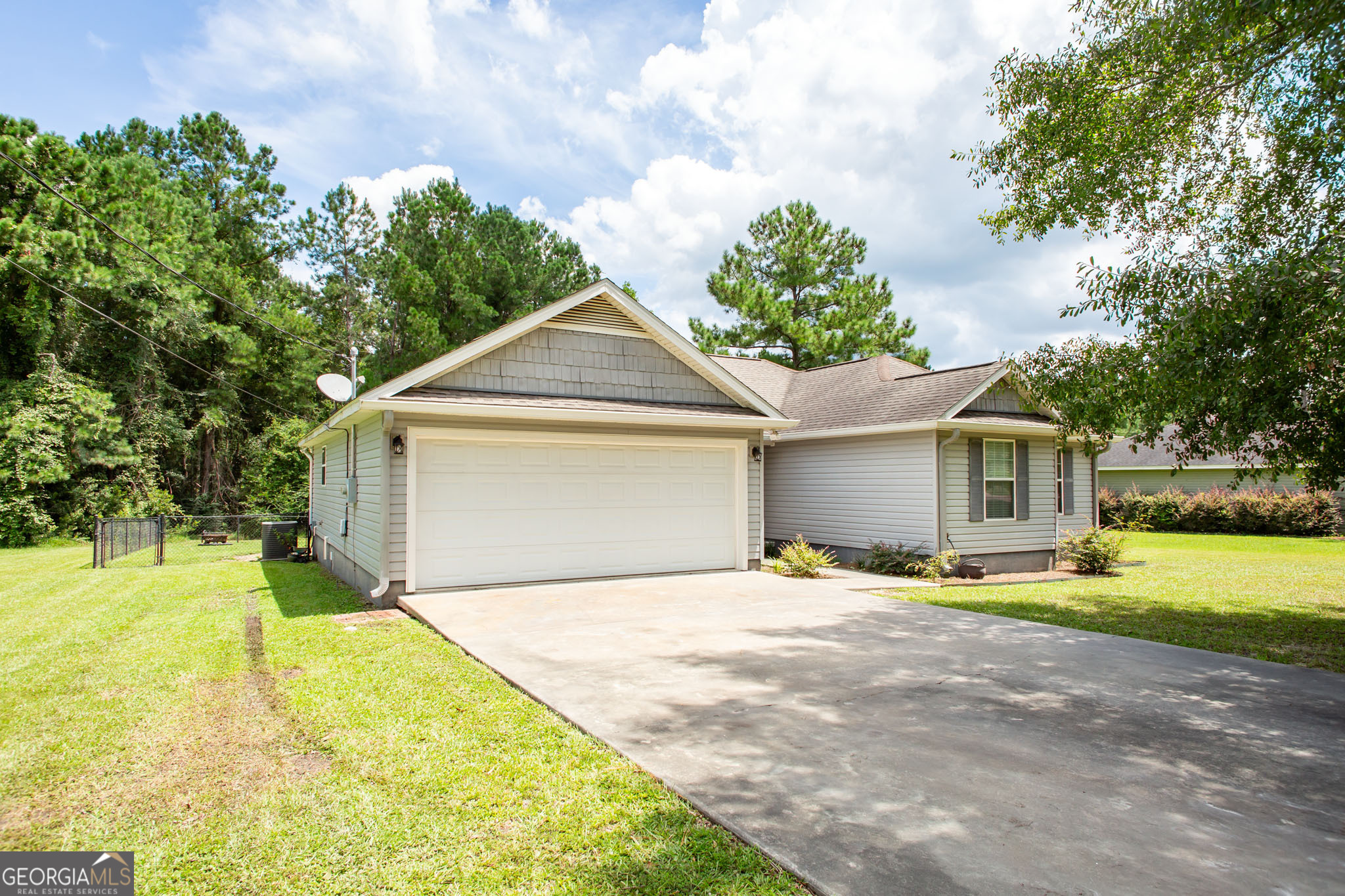 903 Azalea ST
