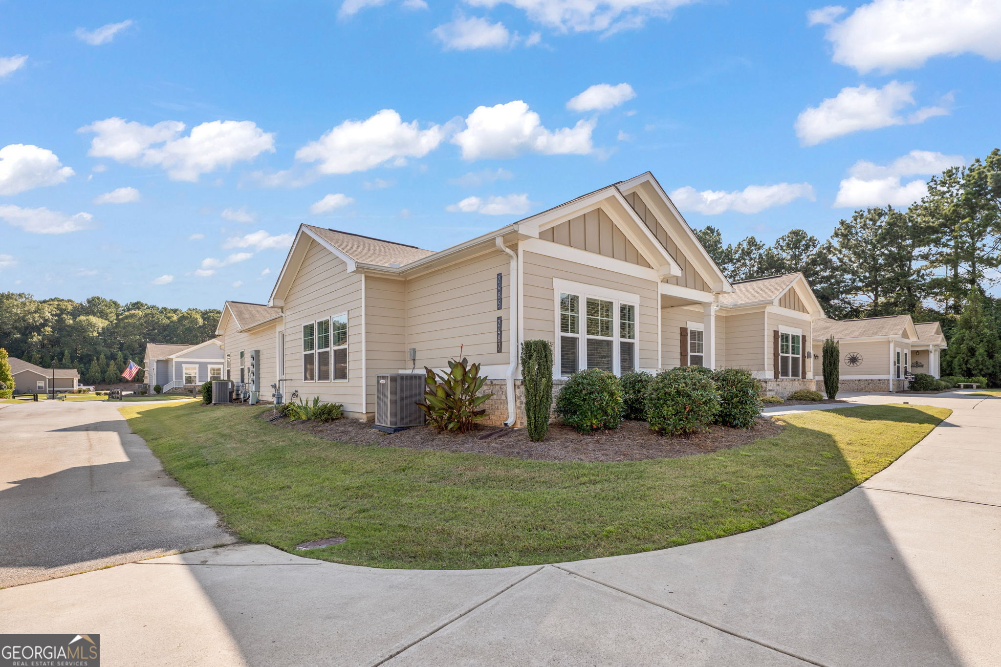 2487 Rathburn CIR