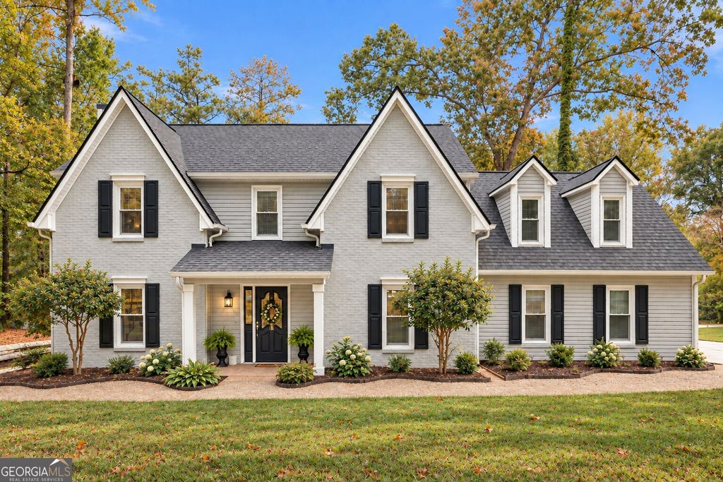 Photo of 101 Oxford Court, Peachtree City, GA 30269 (MLS # 10855225)