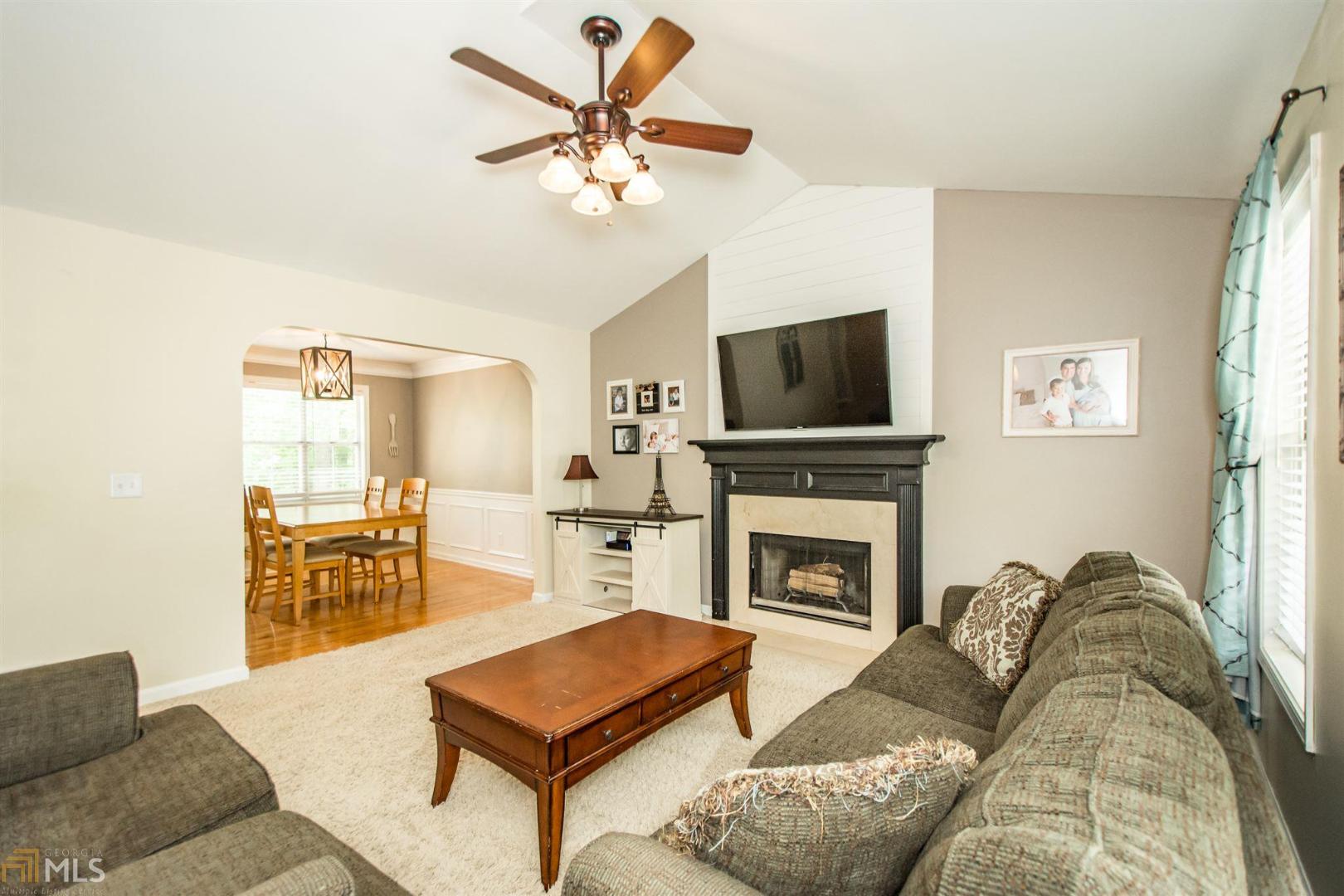Rose Creek At Towne Lake - Residential