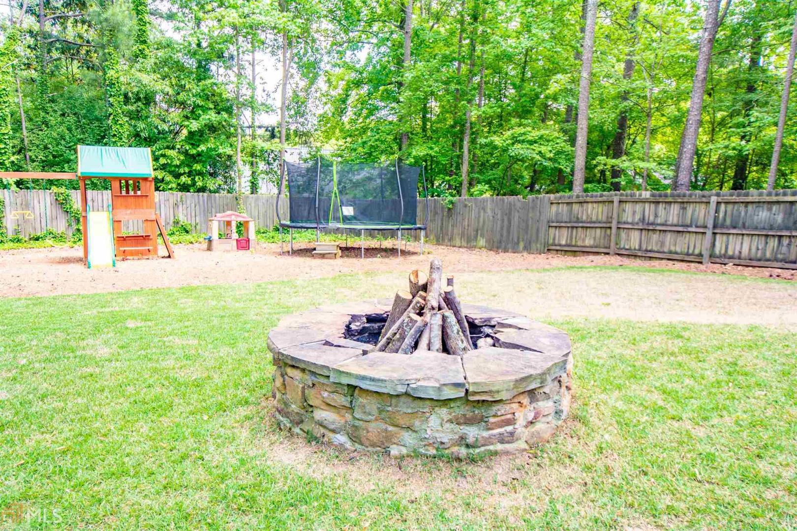 Rose Creek At Towne Lake - Residential
