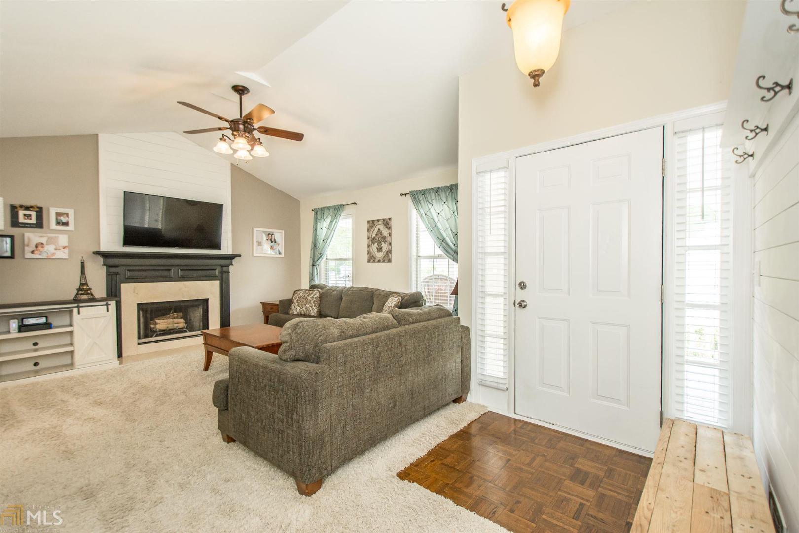 Rose Creek At Towne Lake - Residential