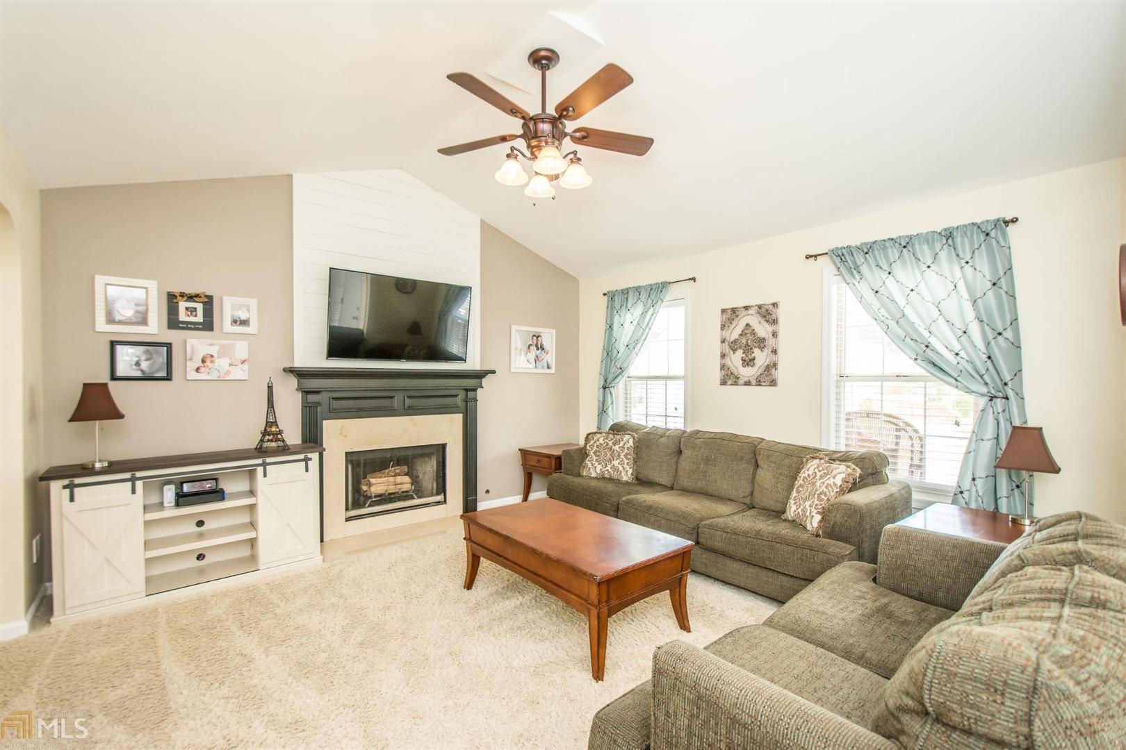 Rose Creek At Towne Lake - Residential