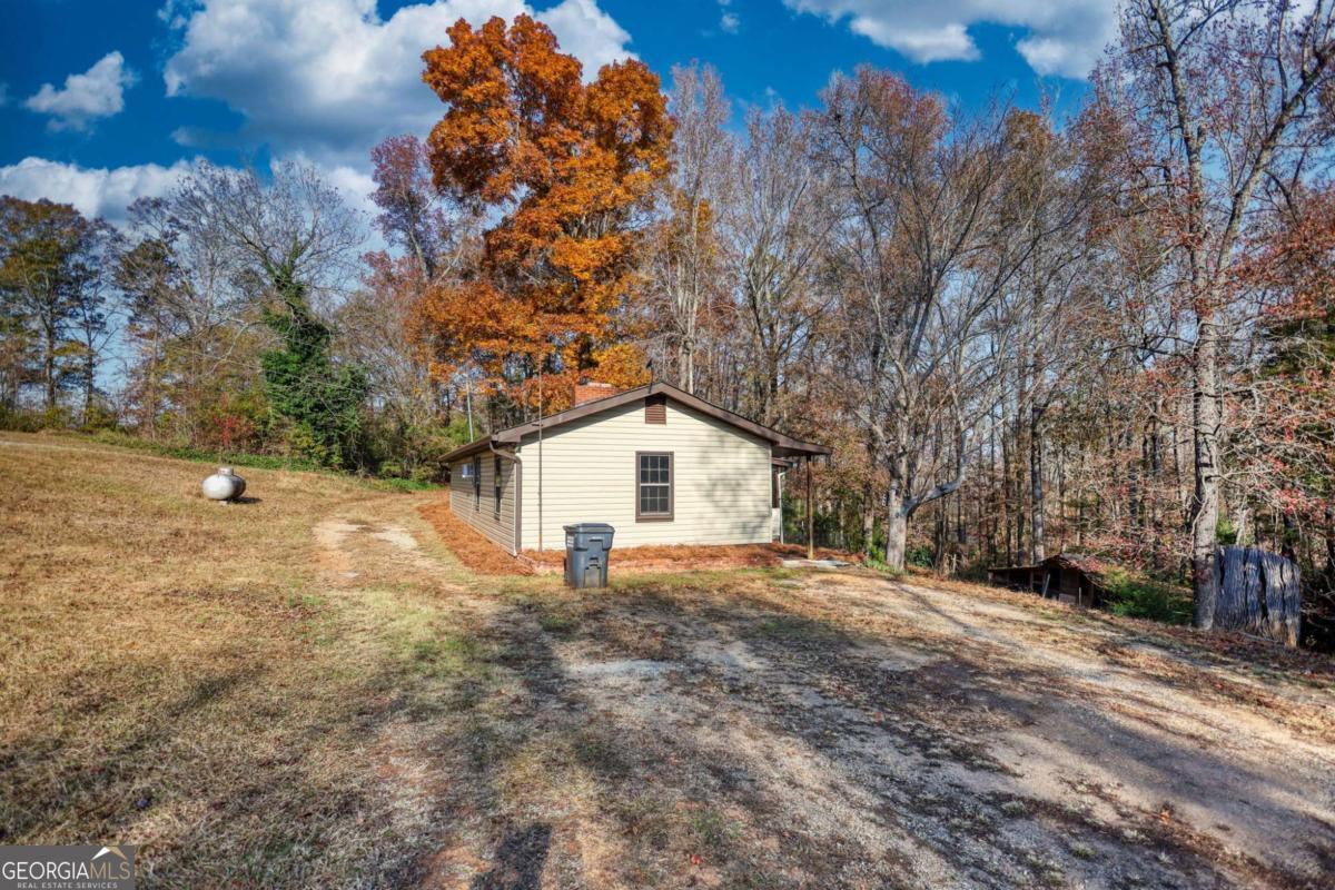 3001 Highway 213