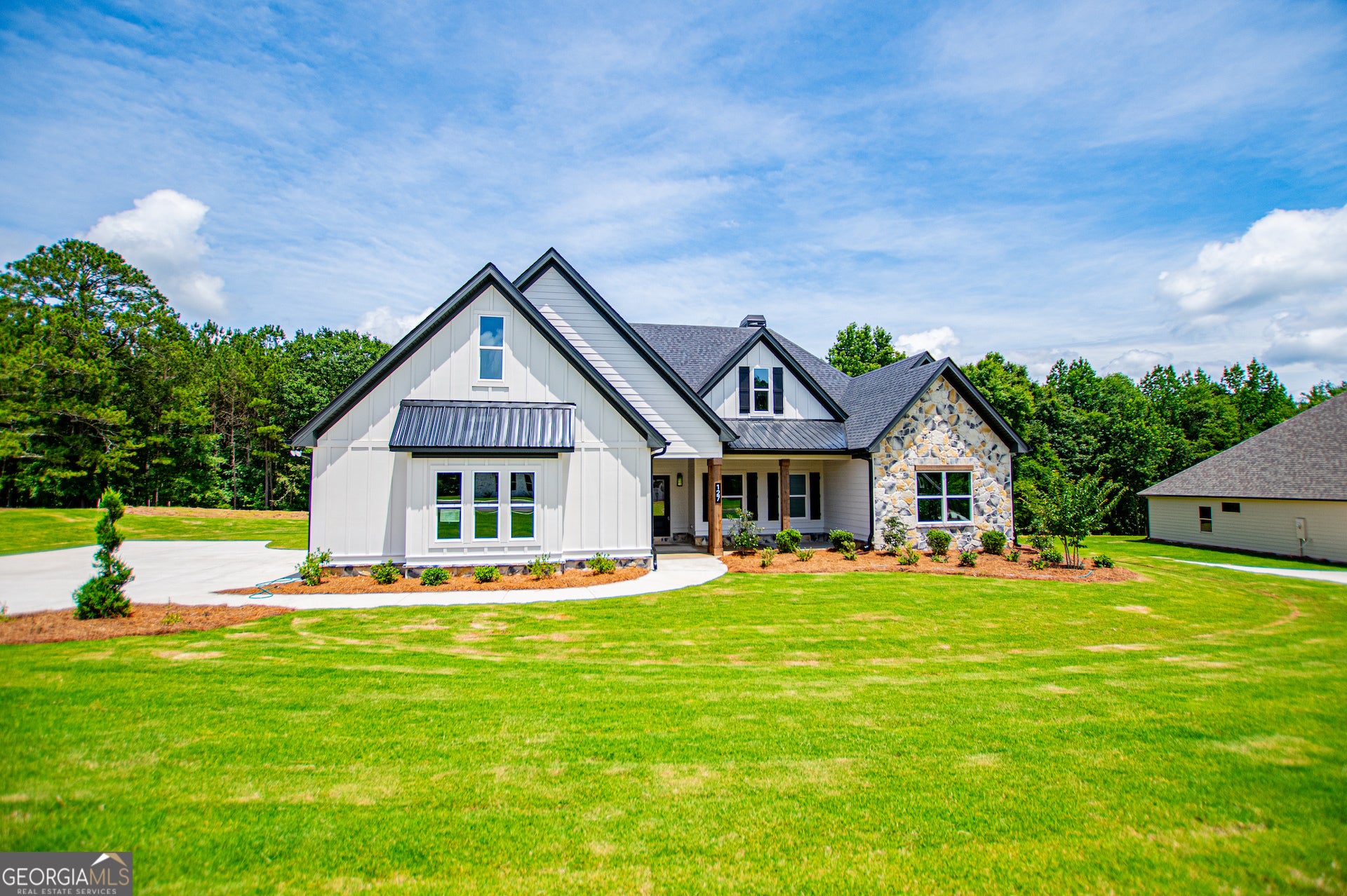 127 Woodford DR