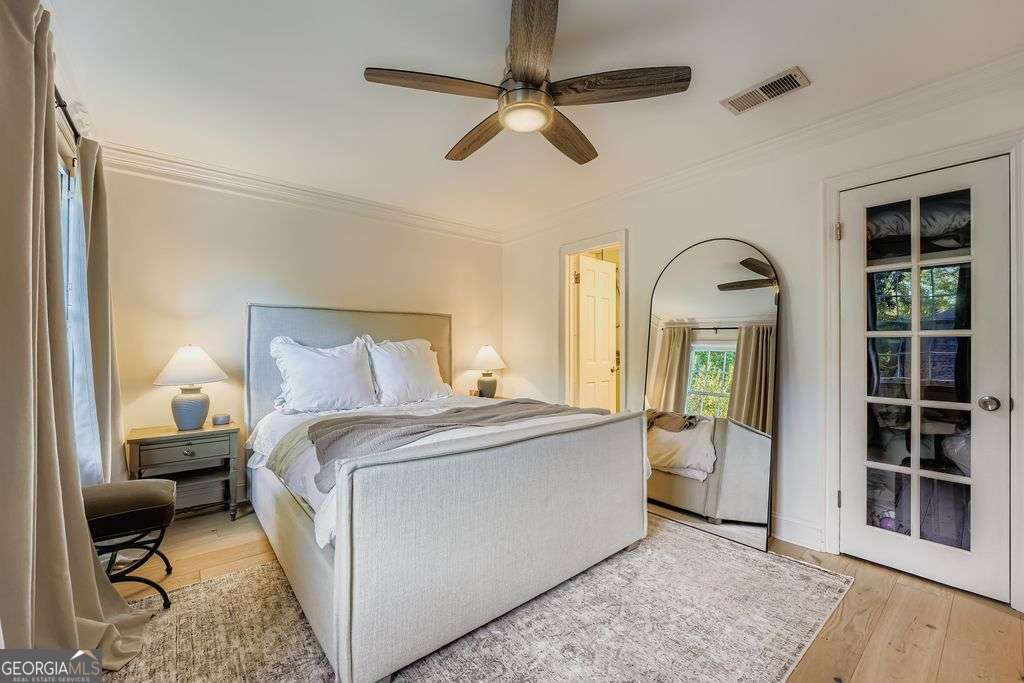 Olde Ivy Square - Residential