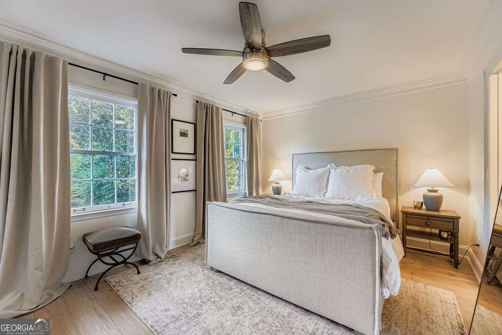 Olde Ivy Square - Residential