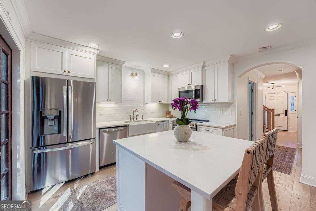 Olde Ivy Square - Residential
