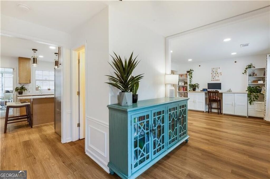 Photo of 5050 Bankside Way, Peachtree Corners, GA 30092 (MLS # 10694840)