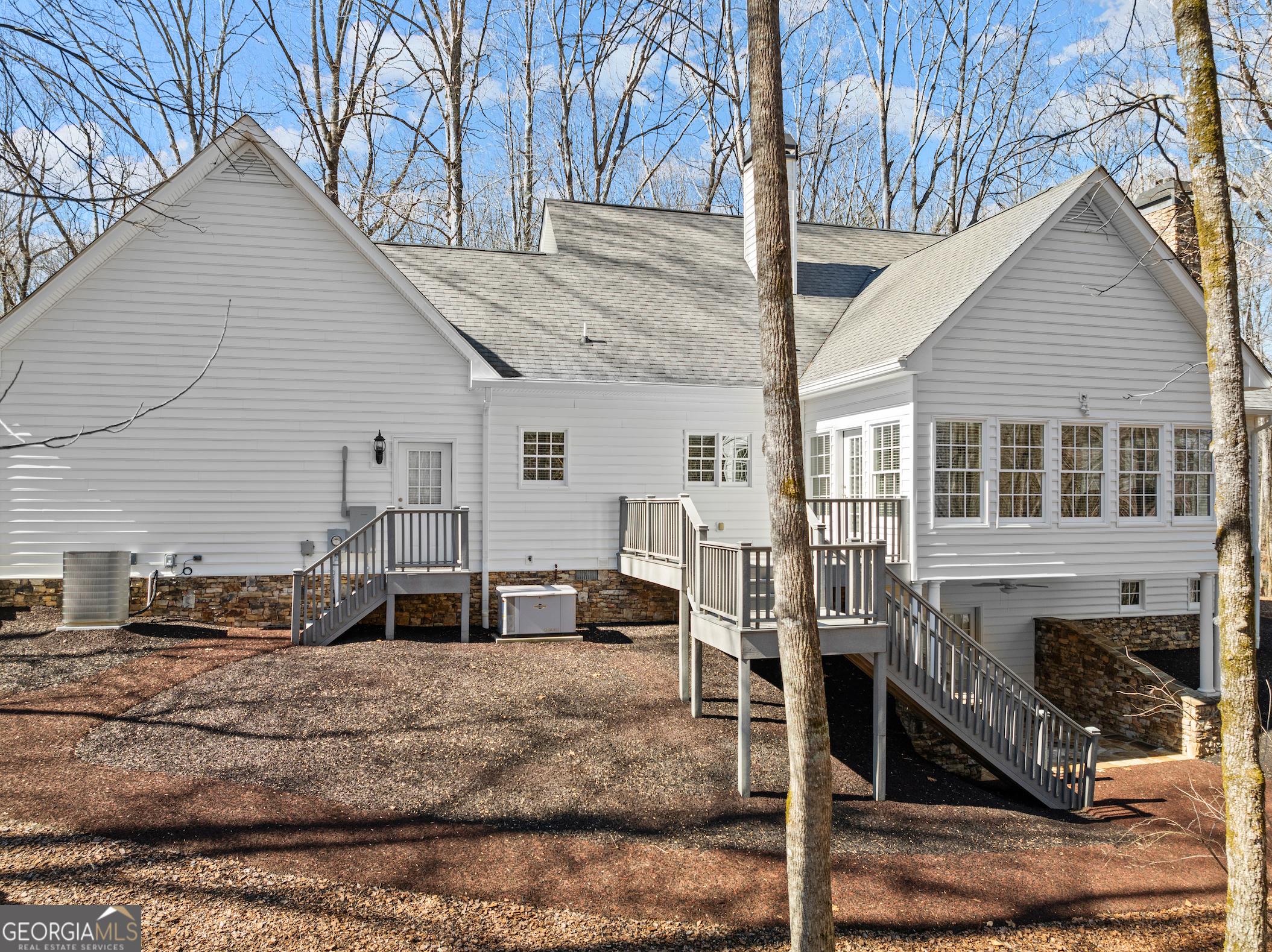 5097 Lee RD