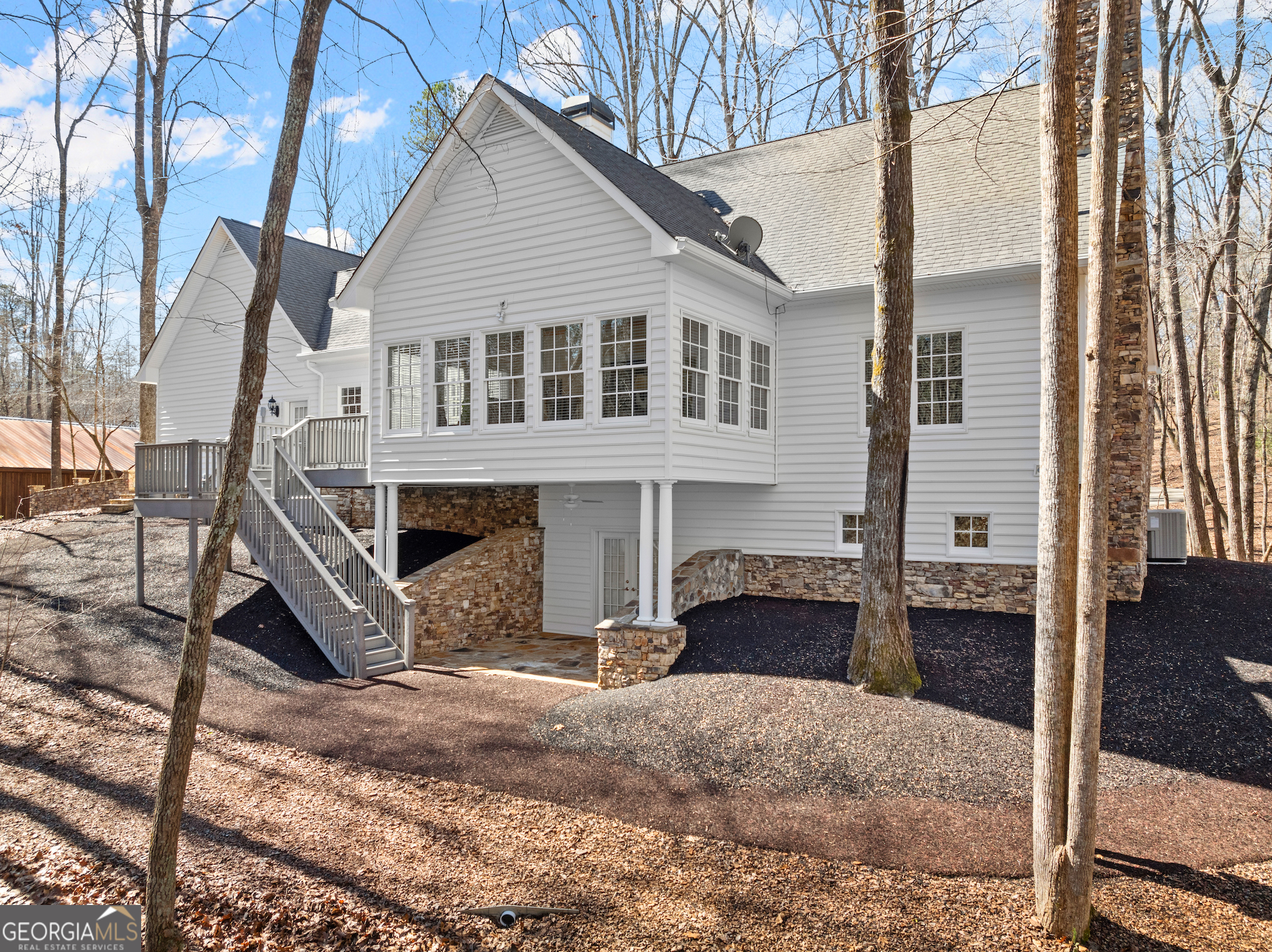 5097 Lee RD