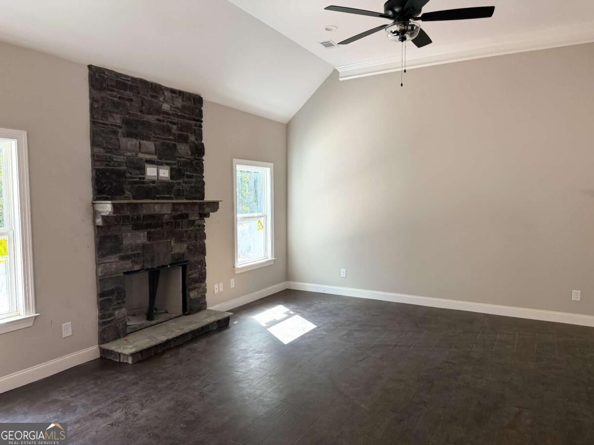 303 Spring Lake CV