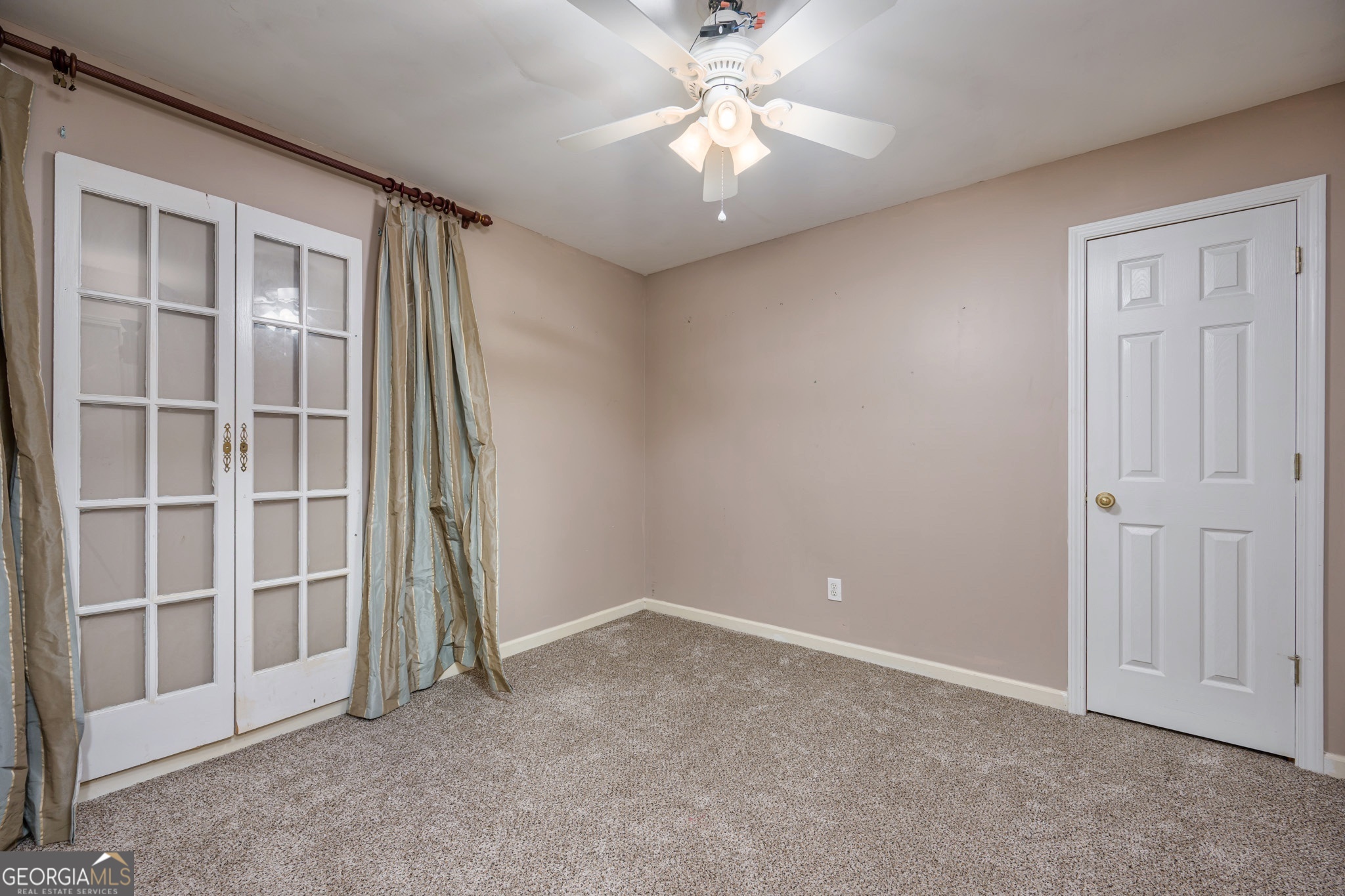 Standard View - Residential