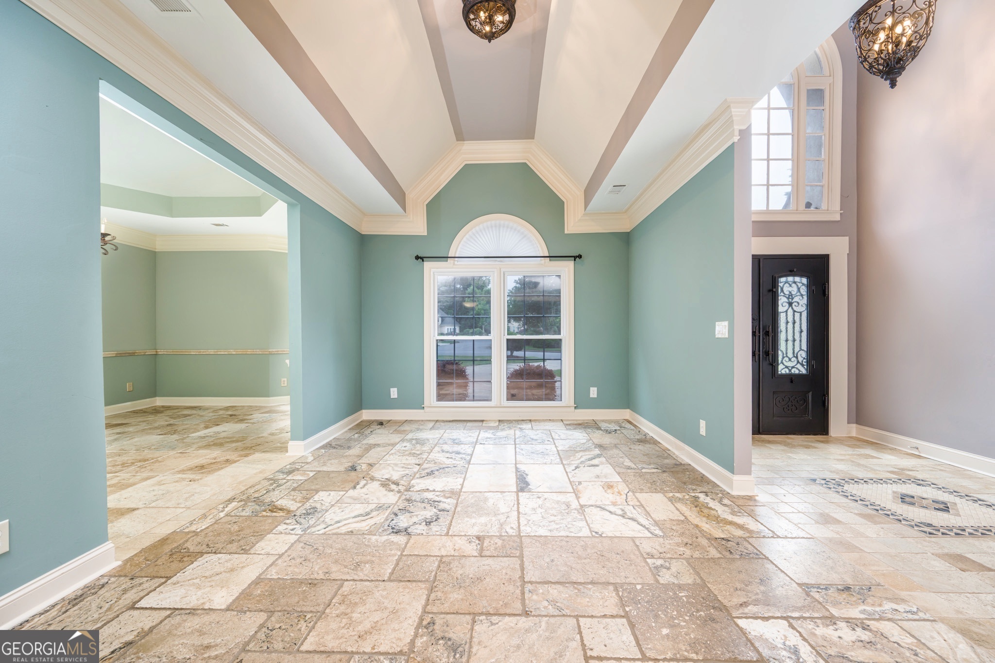 6065 Standard View DR