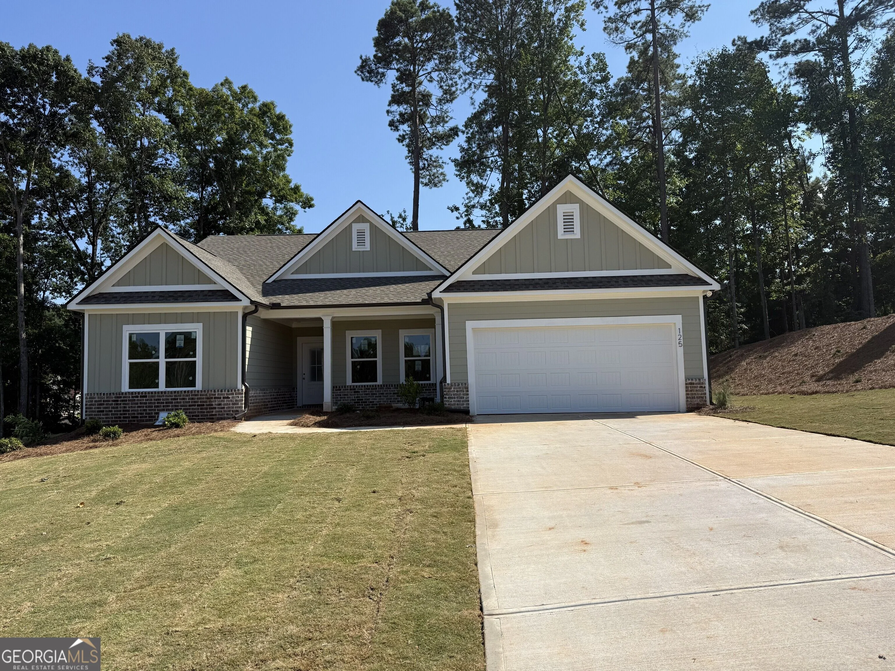 125 Fairwinds Drive