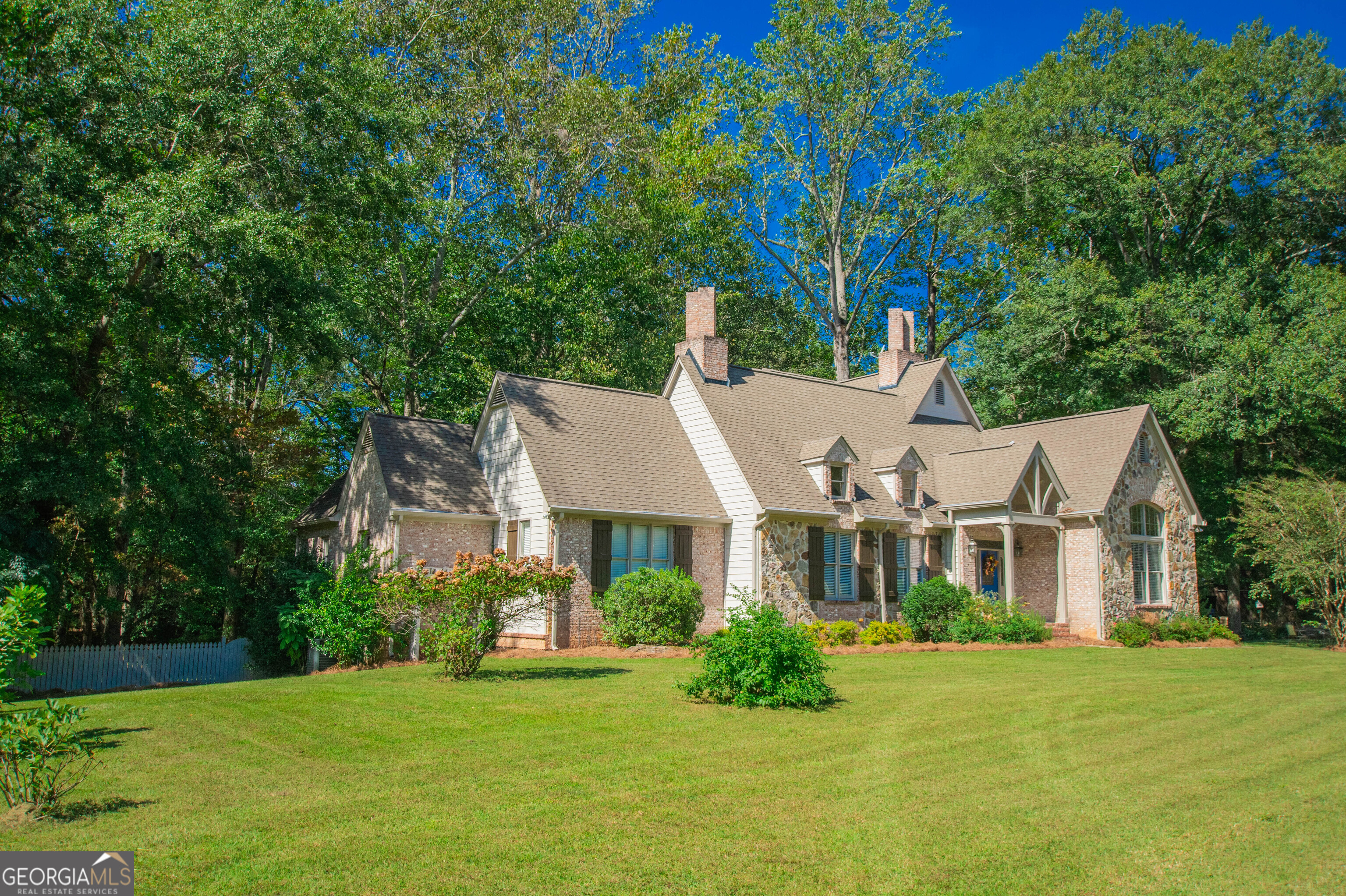 1145 Thurston Snow RD