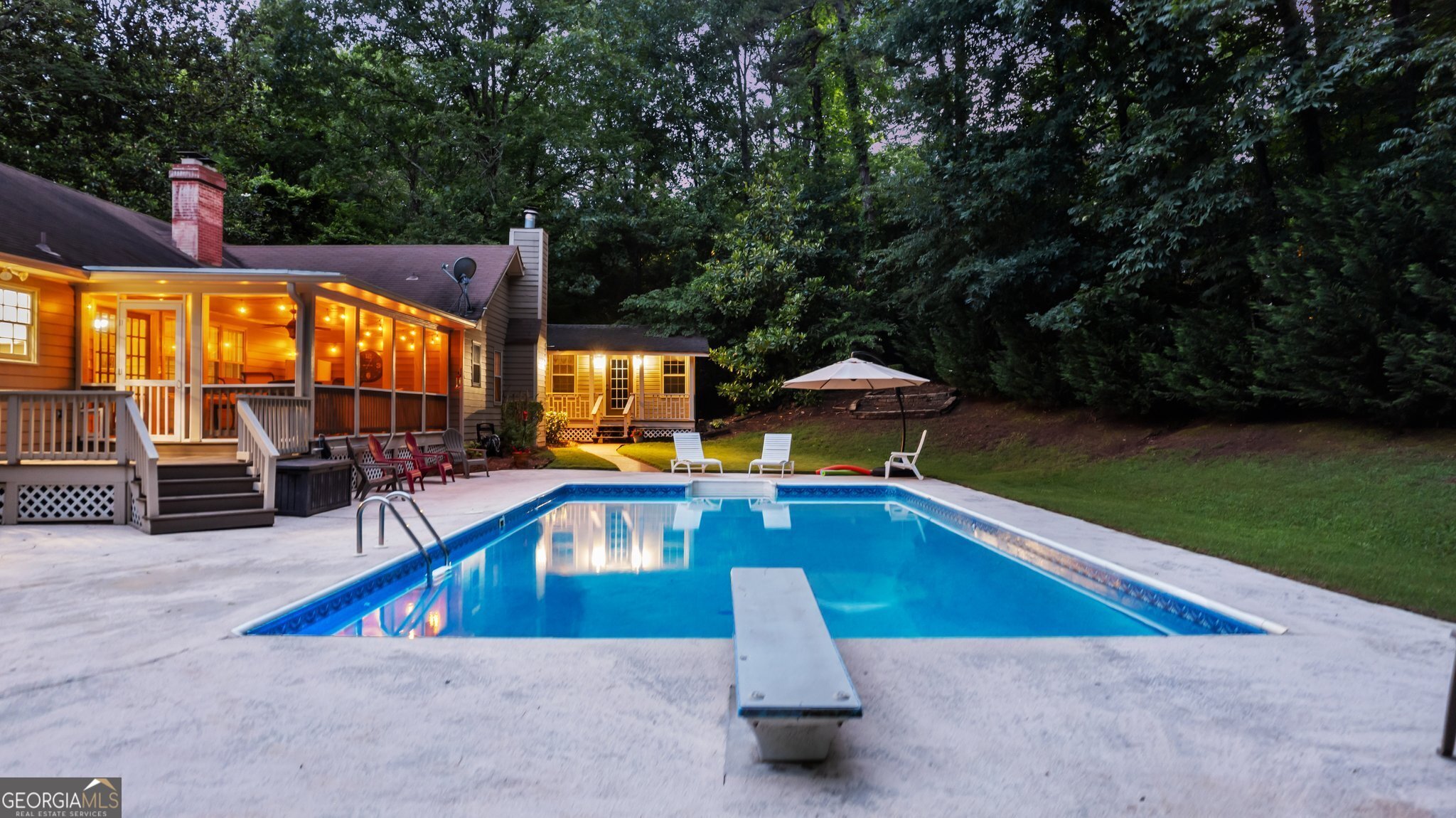 207 Saddle Mountain RD SE