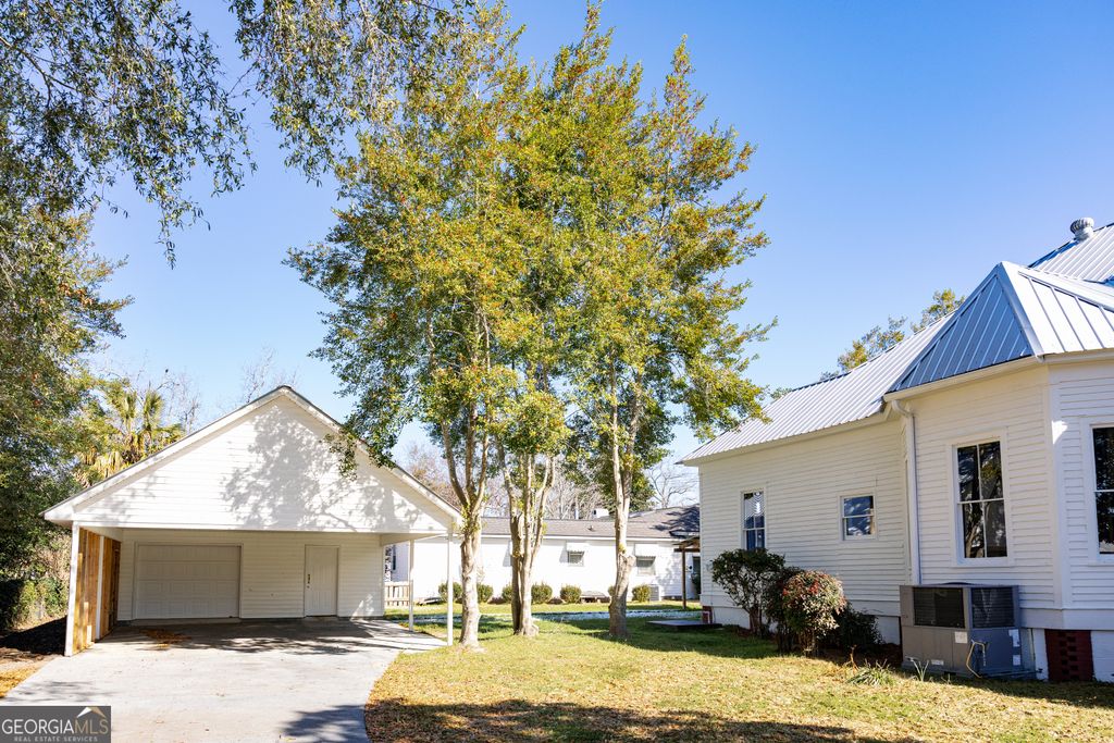 Photo of 643 Barney Avenue, Millen, GA 30442 (MLS # 10687225)