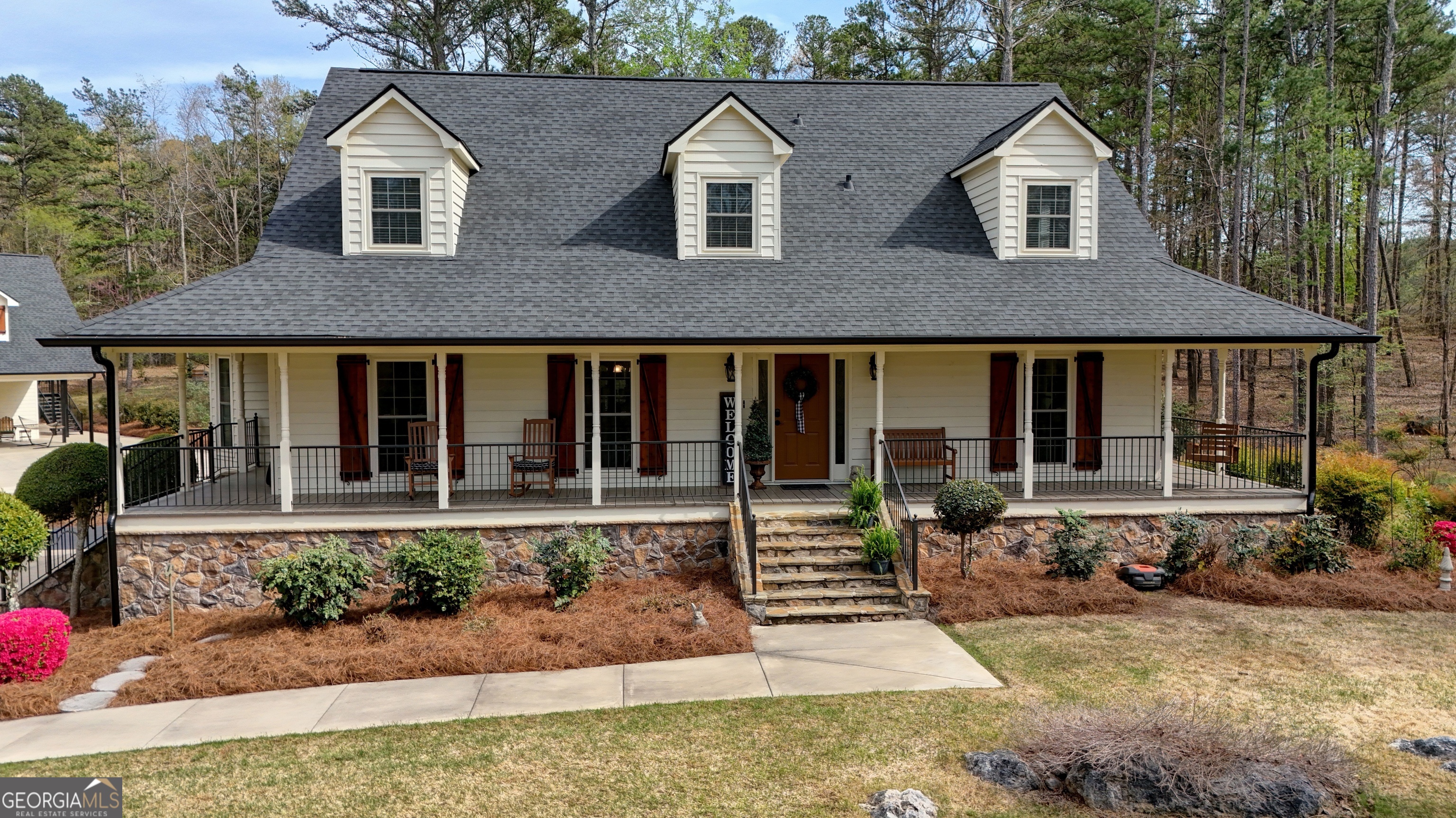 131 Hine RD SE