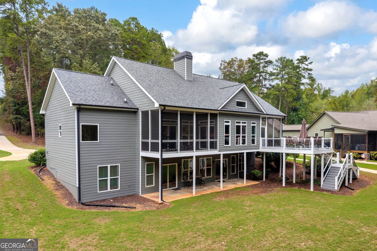 2716 Holcomb DR