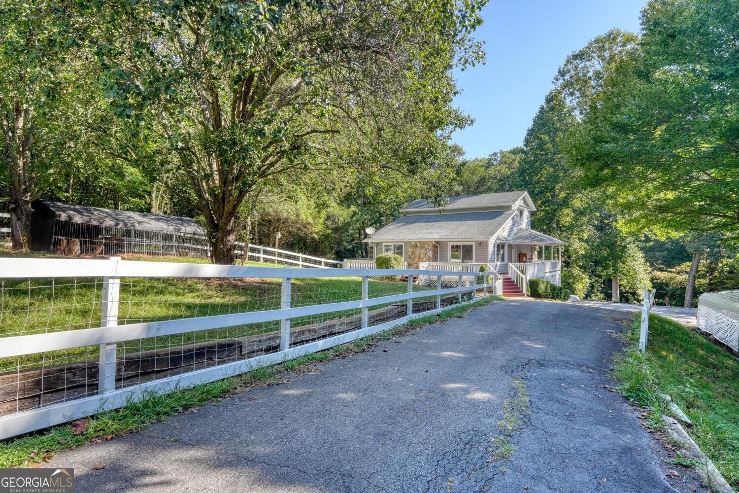 6881 Wood Lake CIR